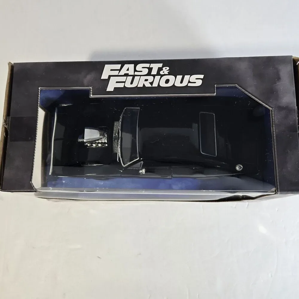 Jada Fast & Furious Dom's 1970 Dodge Charger  1:24 Scale Die Cast Car - Black